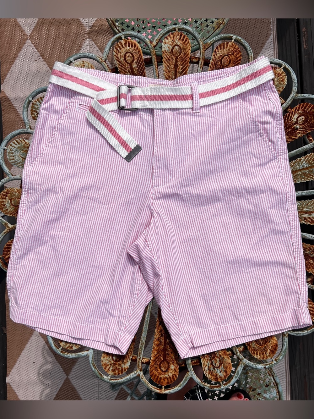 Urban Pipeline Pink White Seersucker Shorts  Preppy Coastal Size 32